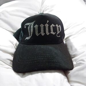 Juicy Couture Black Velvet Cap Spring Summer Y2K 90s Mc Bling